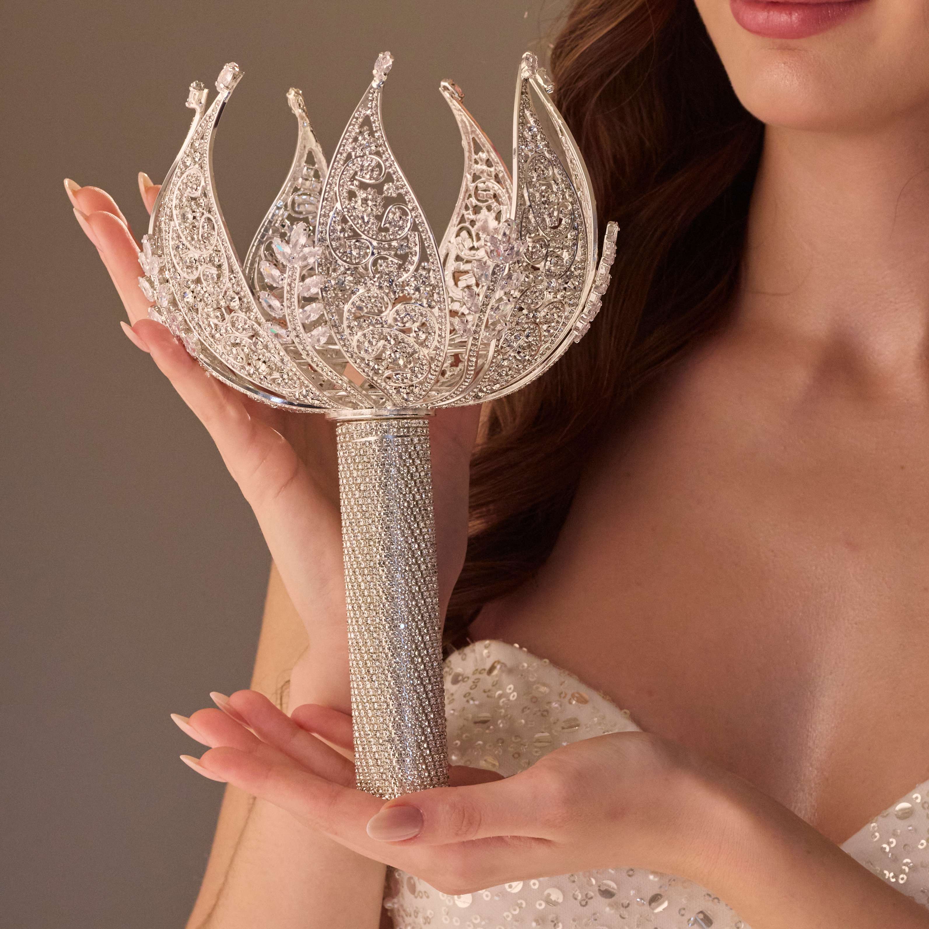 Elegant Quinceañera & Wedding Bouquet Holder – Rhinestone & Crystal Hand Bouquet