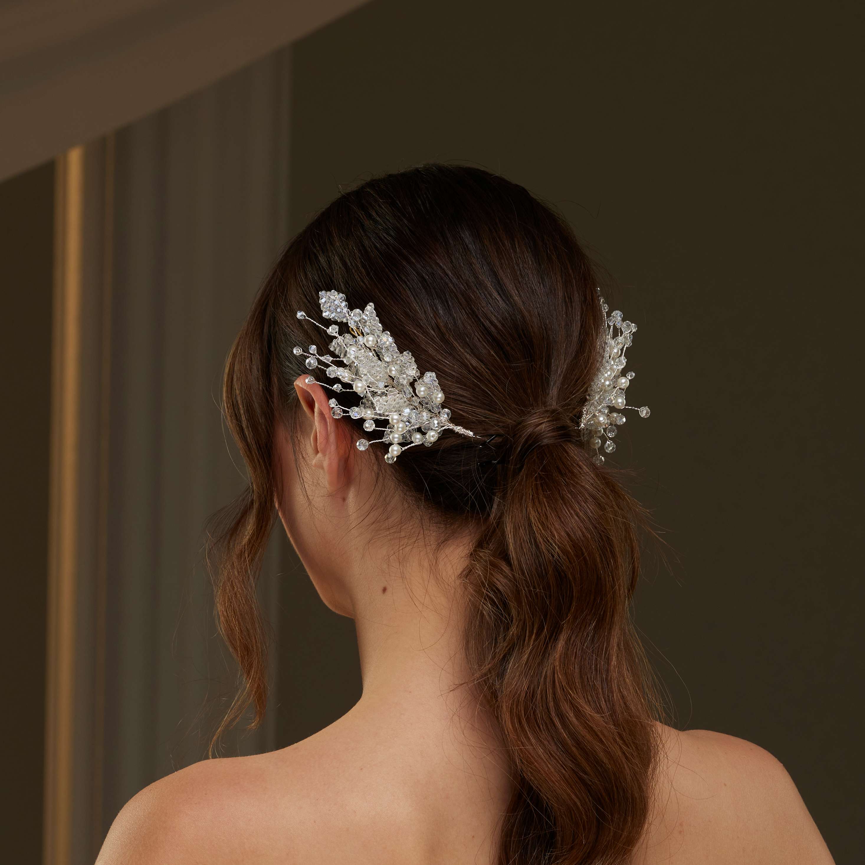 Elegant Two-Piece Wedding Hairvine