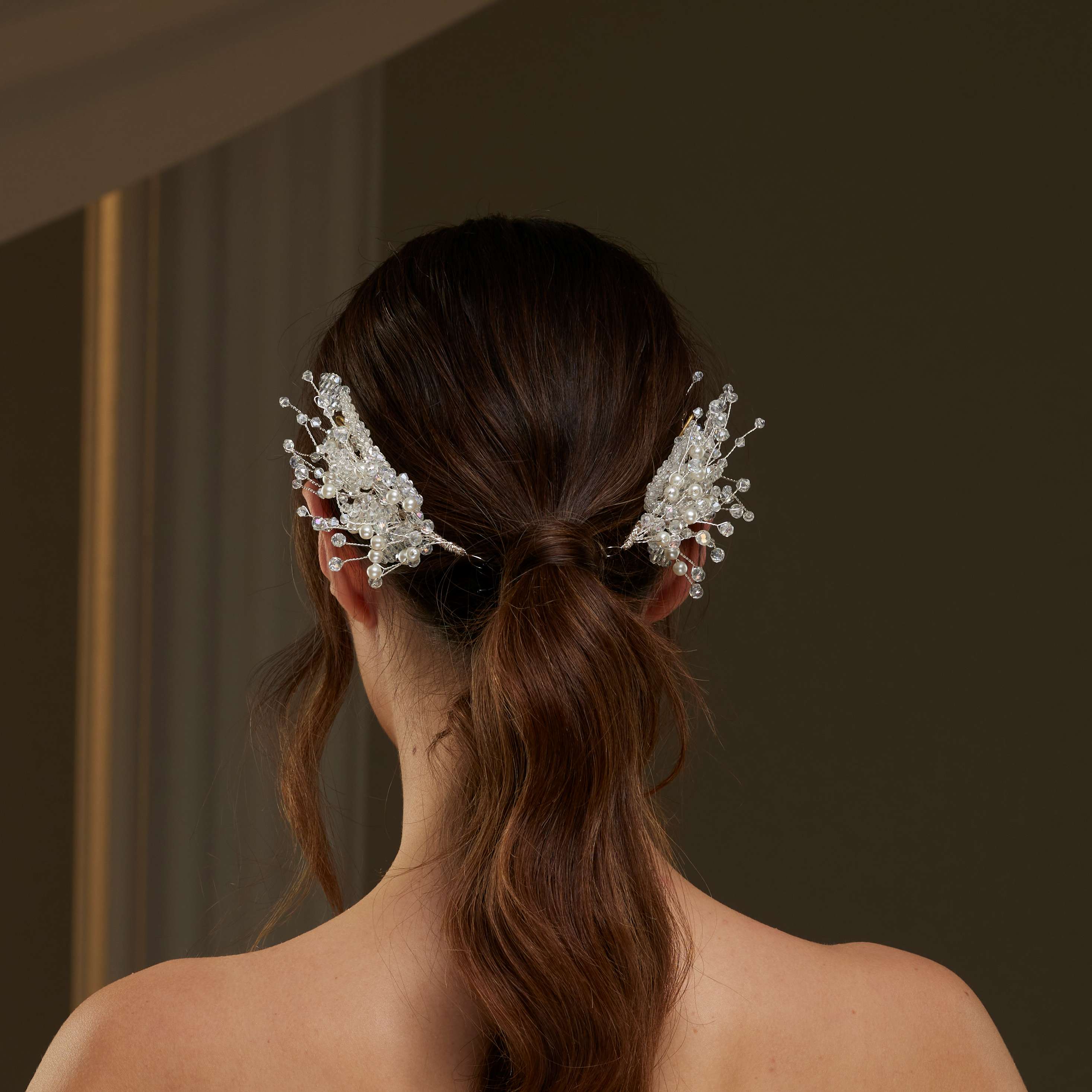 Elegant Two-Piece Wedding Hairvine