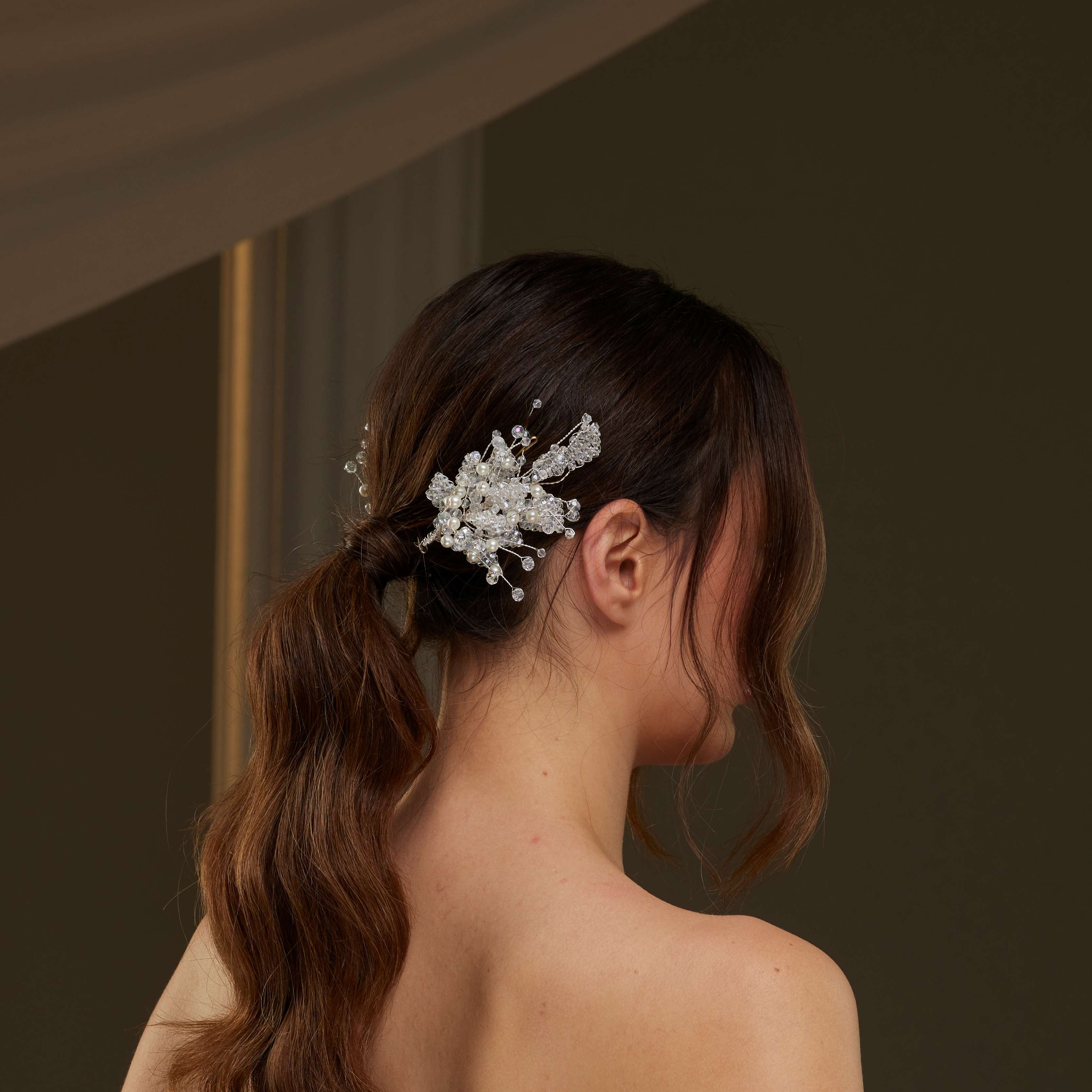 Elegant Two-Piece Wedding Hairvine