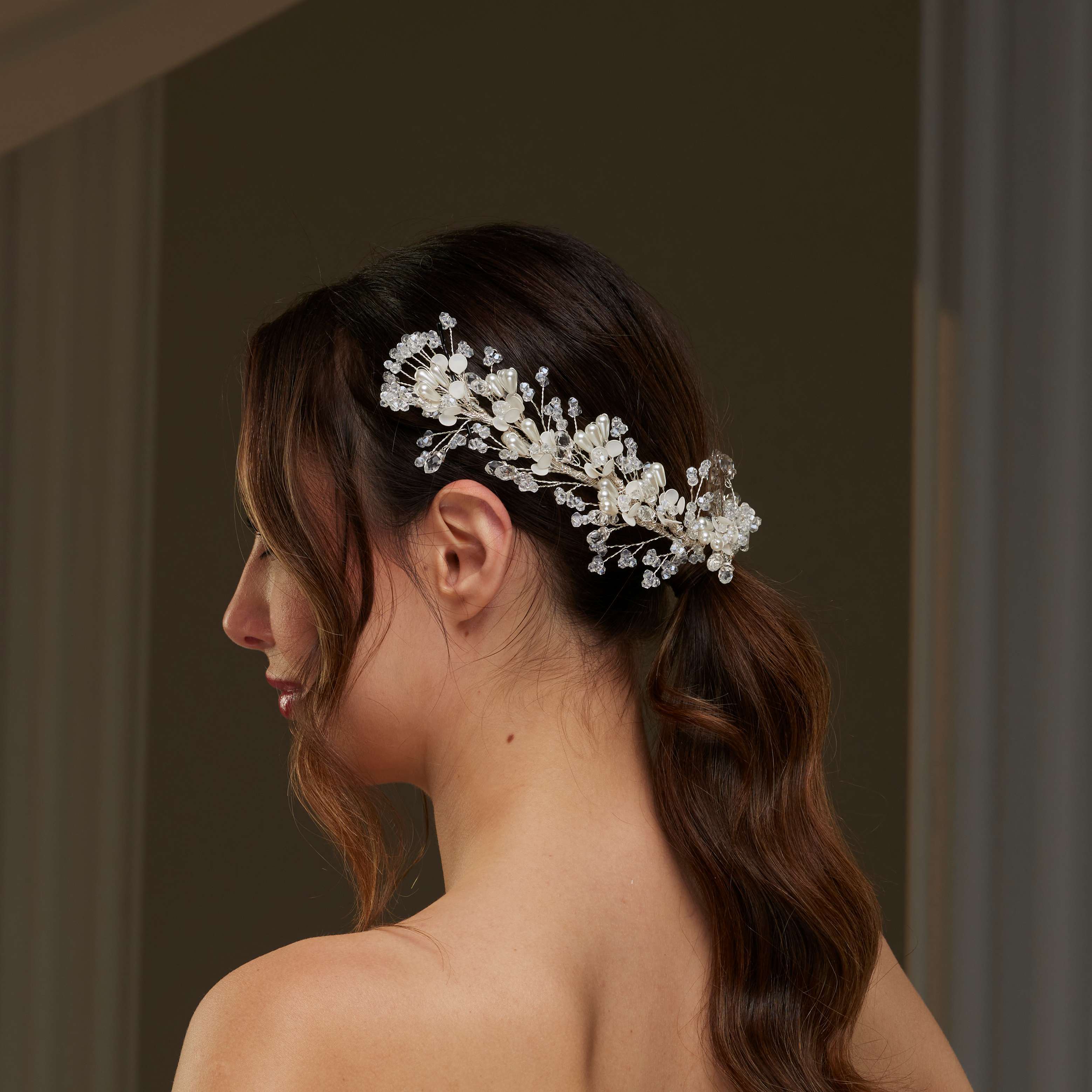 Elegant Bridal Hairvine with Crystal Beads, Pearls, and Flowers