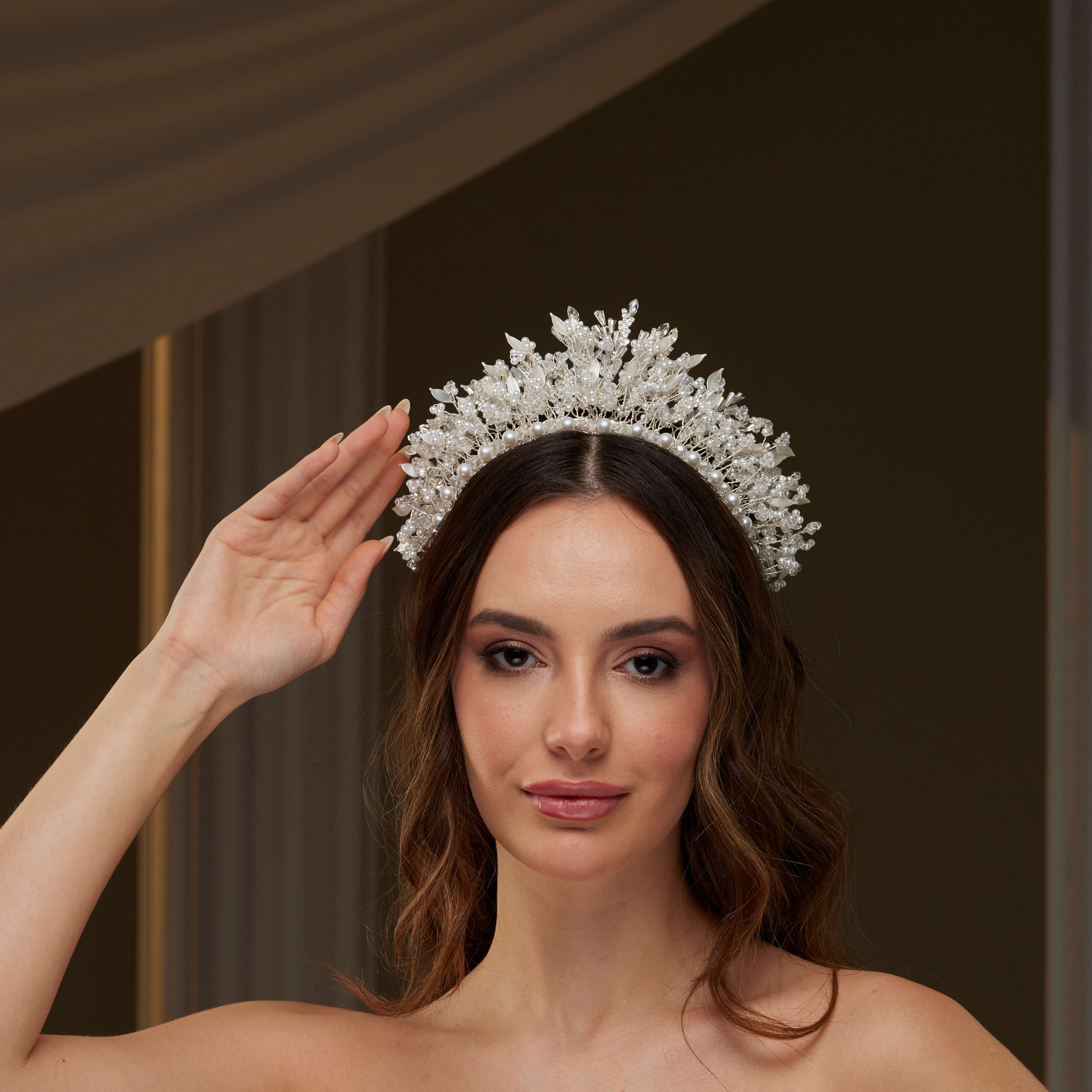 Luxury Bridal Tiara with Crystals & Pearls