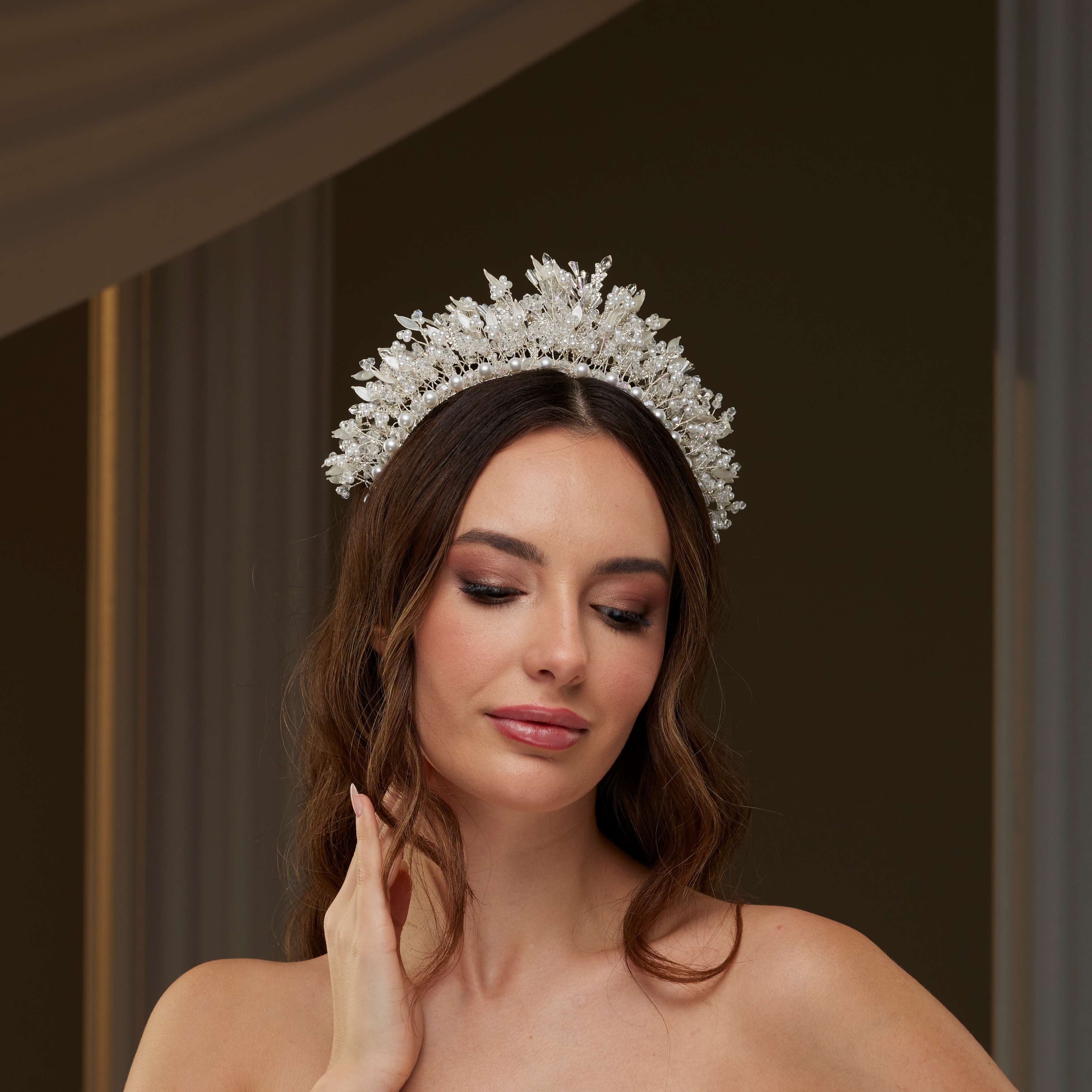 Luxury Bridal Tiara with Crystals & Pearls