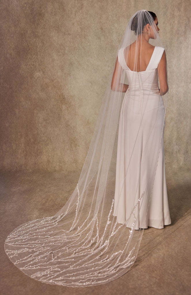 Wedding Veil - Elegant Vertical Lines with Sequins and Beads