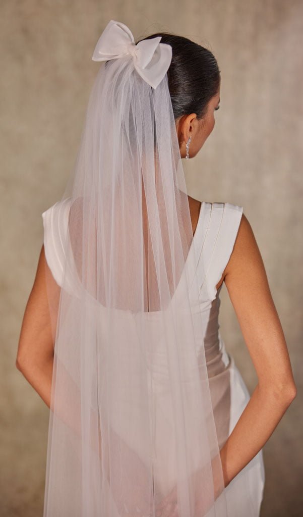 Elegant Bow Wedding Veil - Very Soft Silk Tulle- Romantic Bridal Accessory for Timeless Beauty