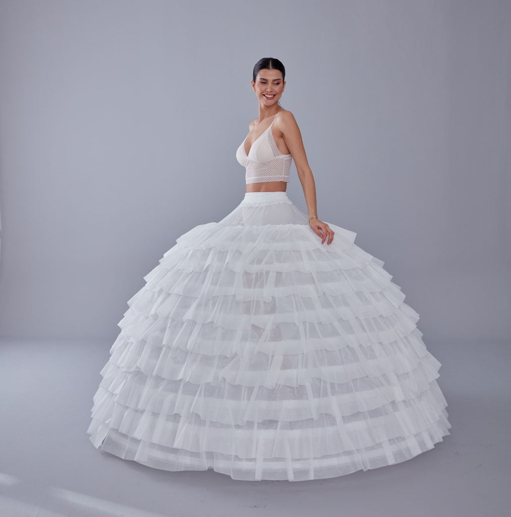 skirt of jane's dress to see the white petticoats pocking White Petticoat Skirt for Princess Dress Costumes and Bridal Wear