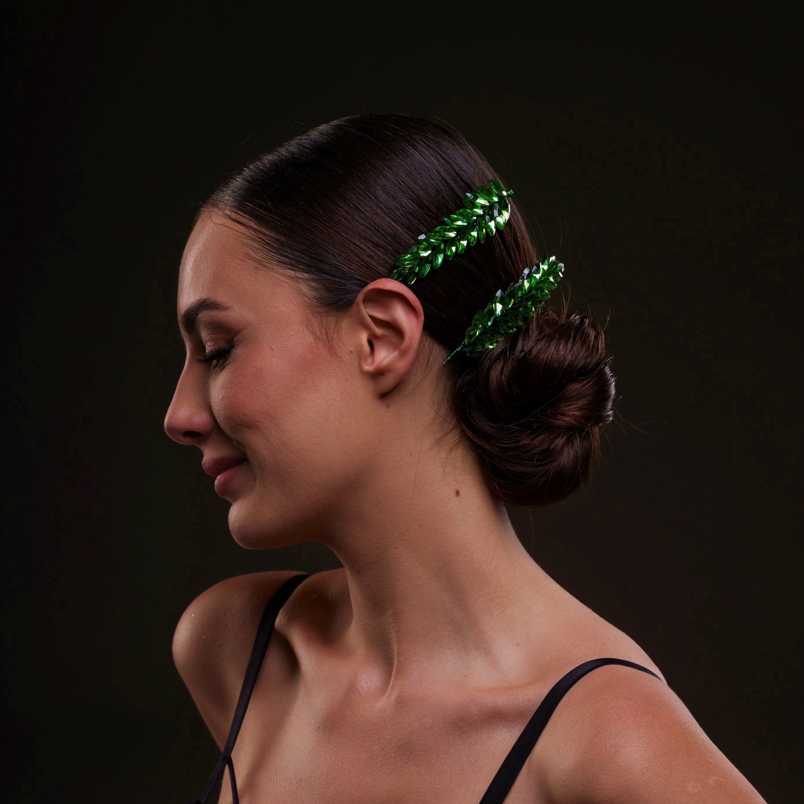Elegant Green Crystal 2-Piece Hair Comb Set