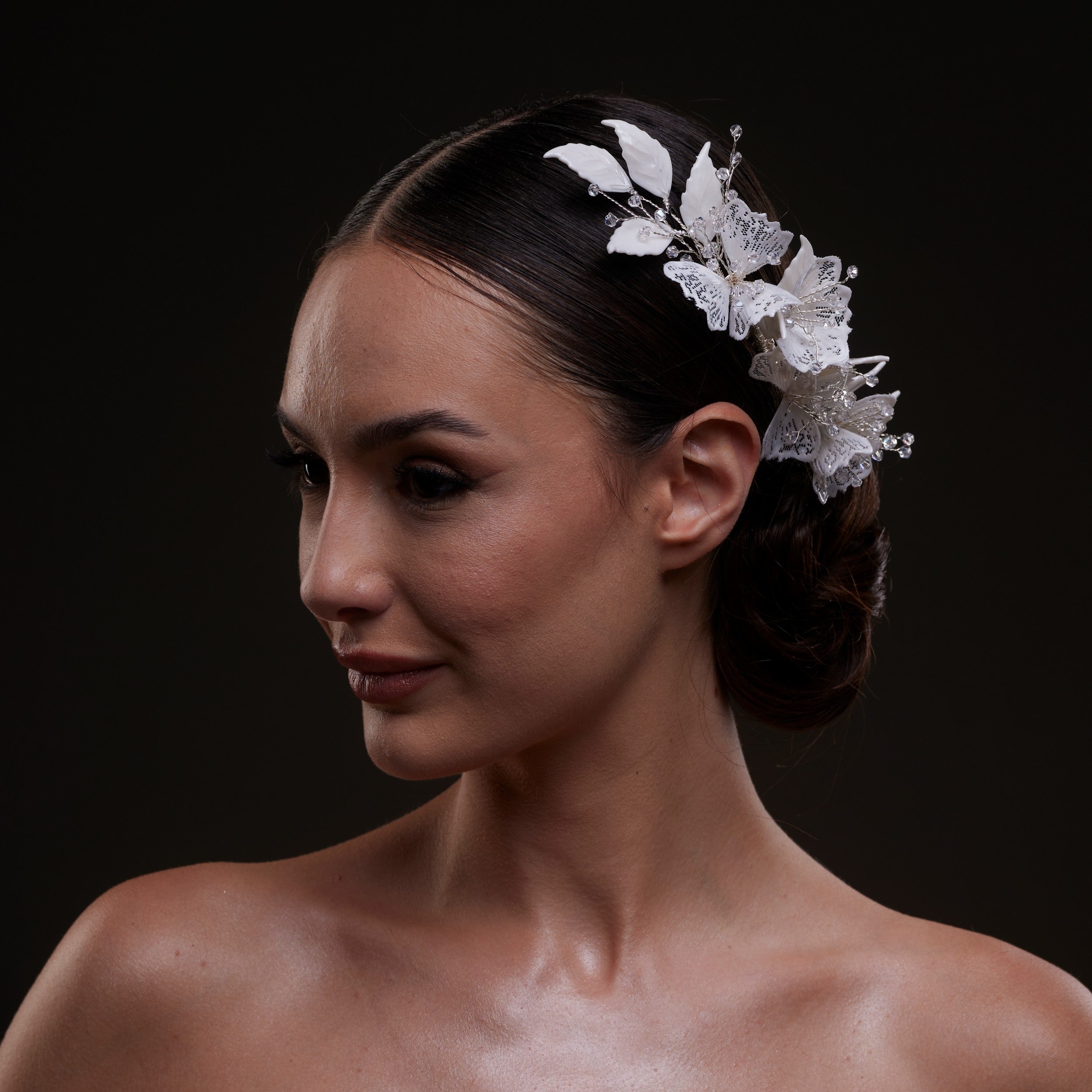 Elegant White Flower & Bead Bridal Hair Comb