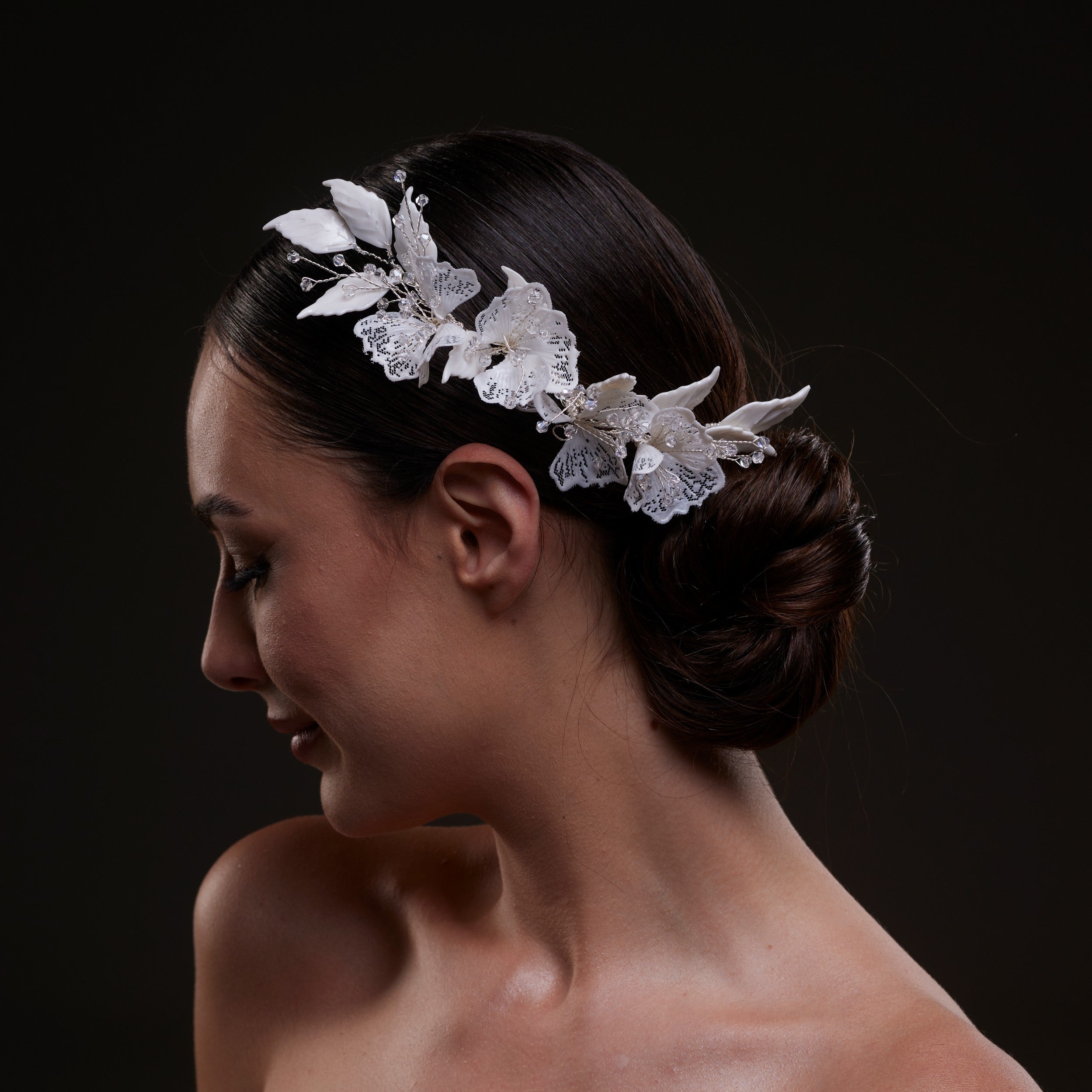 Elegant White Flower & Bead Bridal Hair Comb