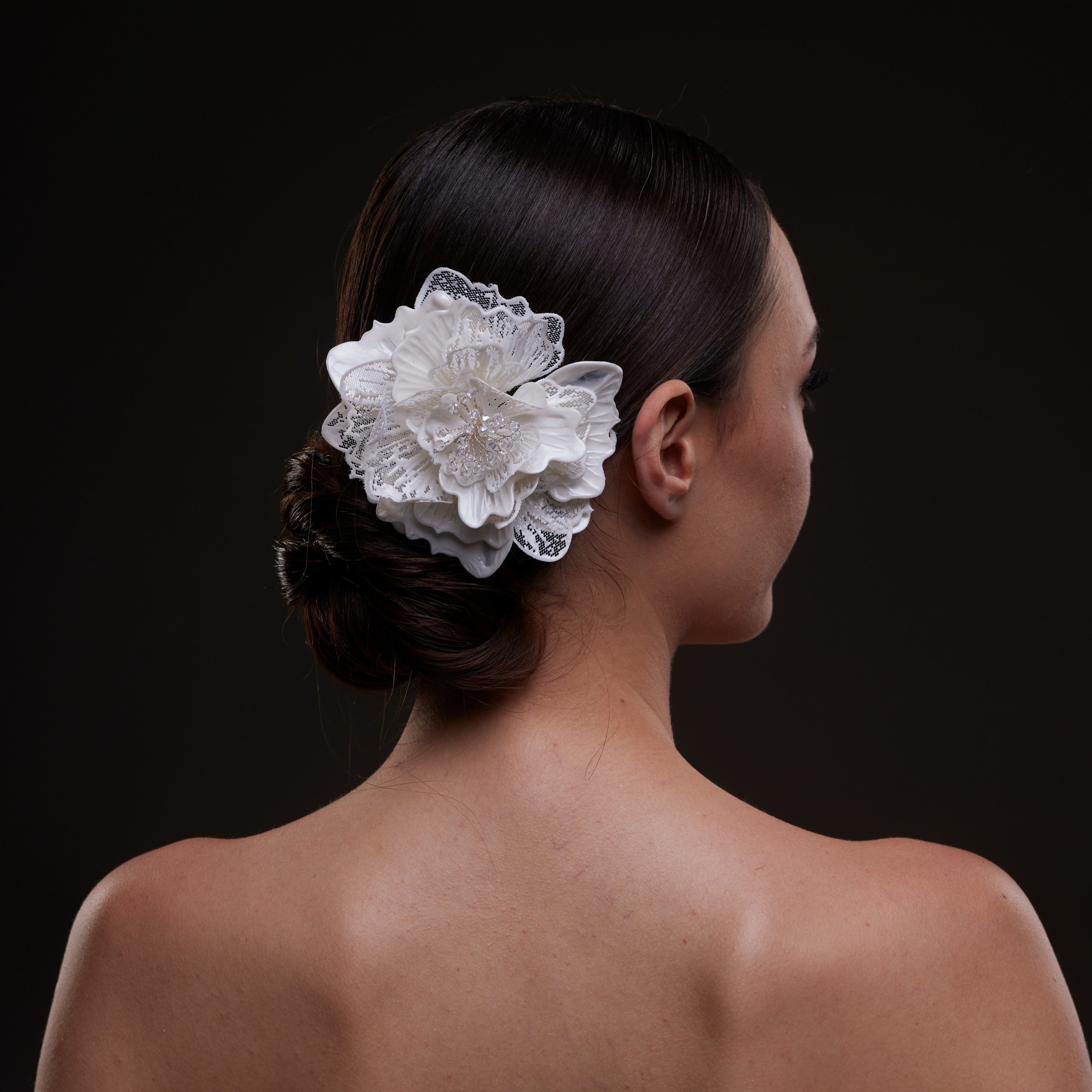 Elegant White Flower Bridal Hair Comb