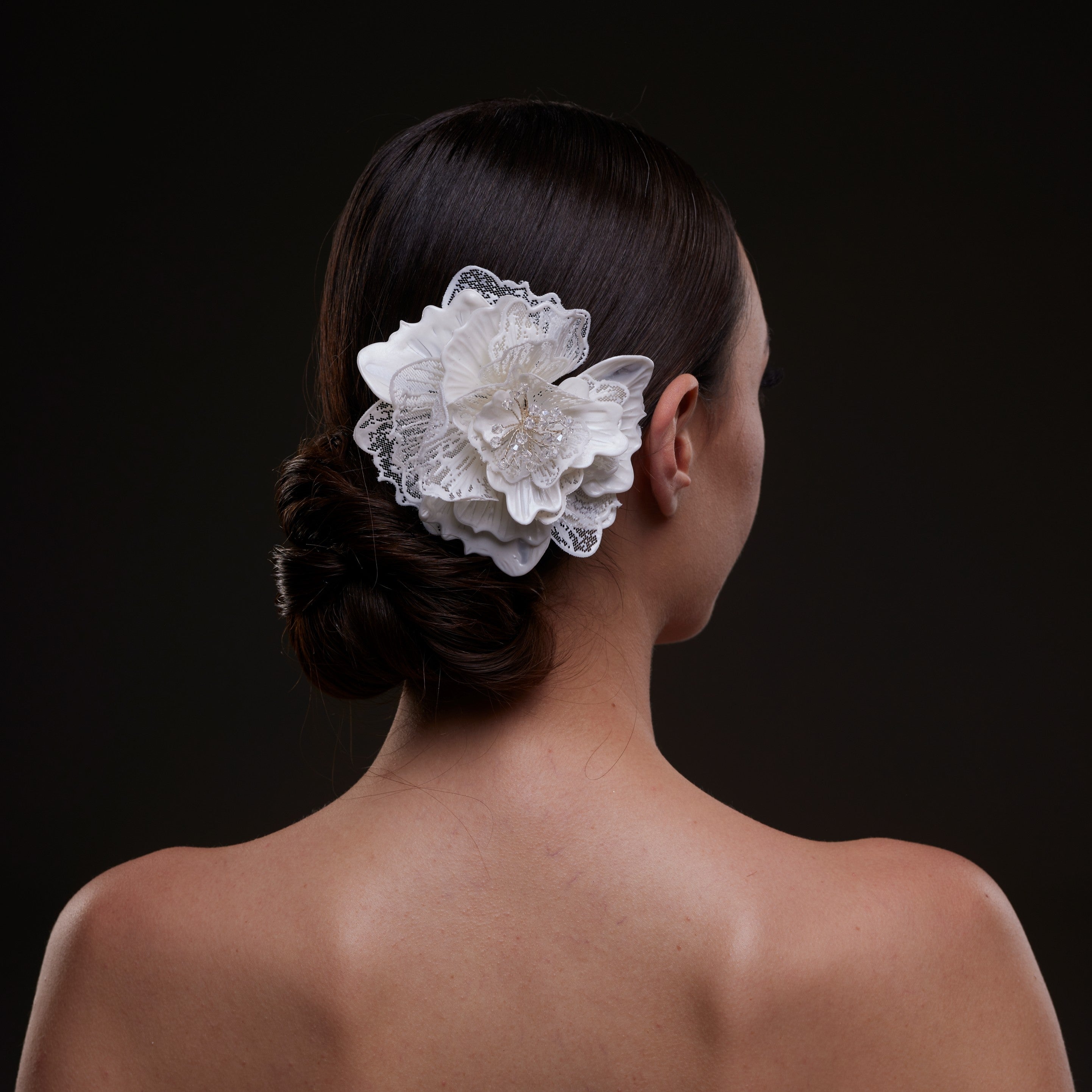 Elegant White Flower Bridal Hair Comb