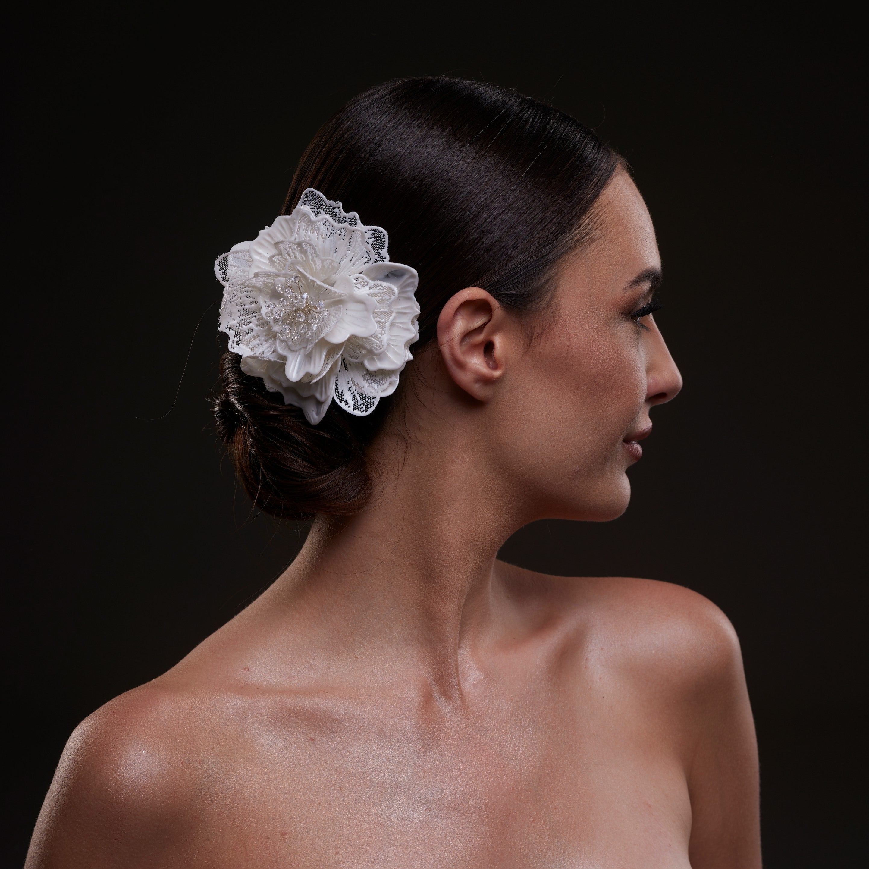 Elegant White Flower Bridal Hair Comb