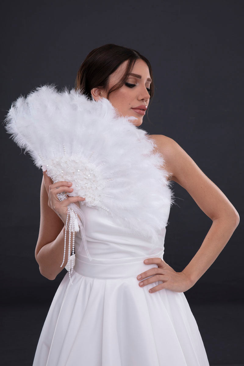 Luxurious Hand Fan with Feather - Bridal Port