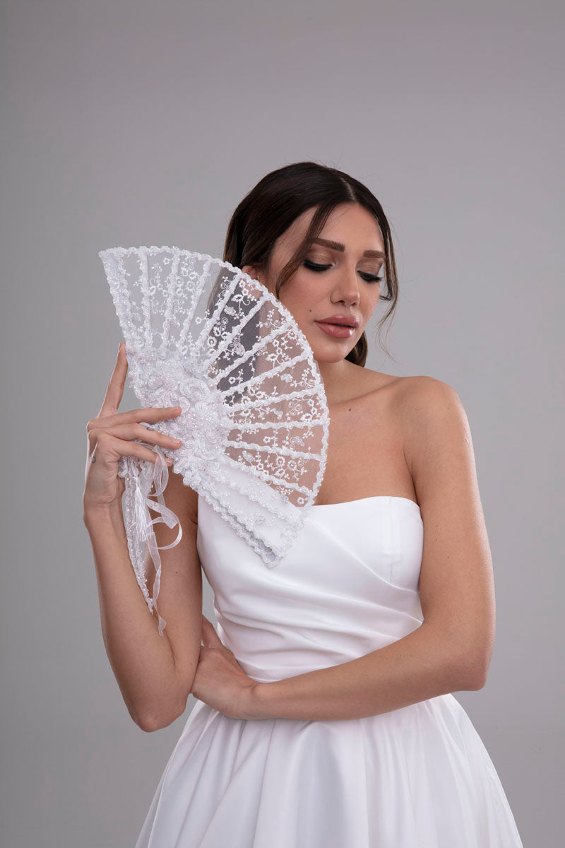 Elegant French Lace Hand Fan for Brides, Bridesmaids - Bridal Port