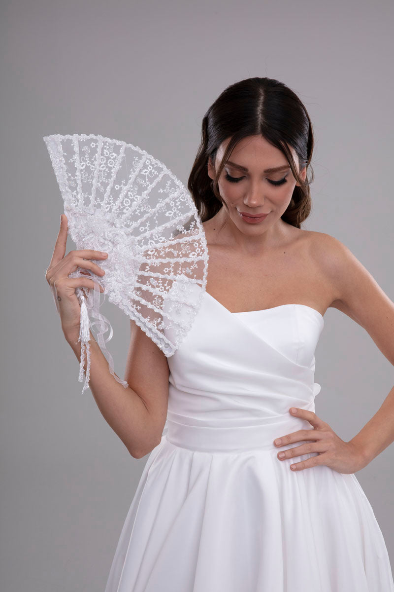 Elegant French Lace Hand Fan for Brides, Bridesmaids - Bridal Port