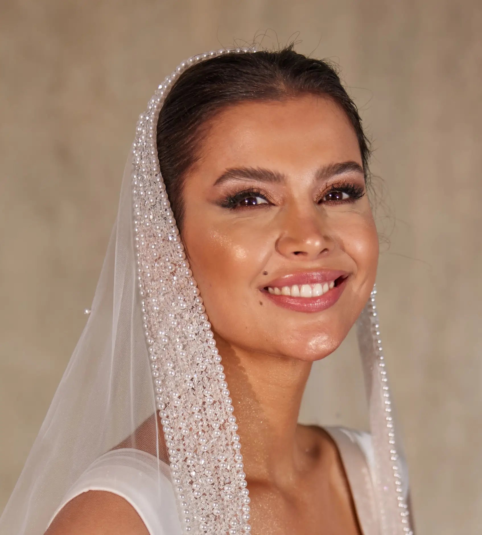 Crystal  Beaded Wedding Veil-D224 - Bridal Port