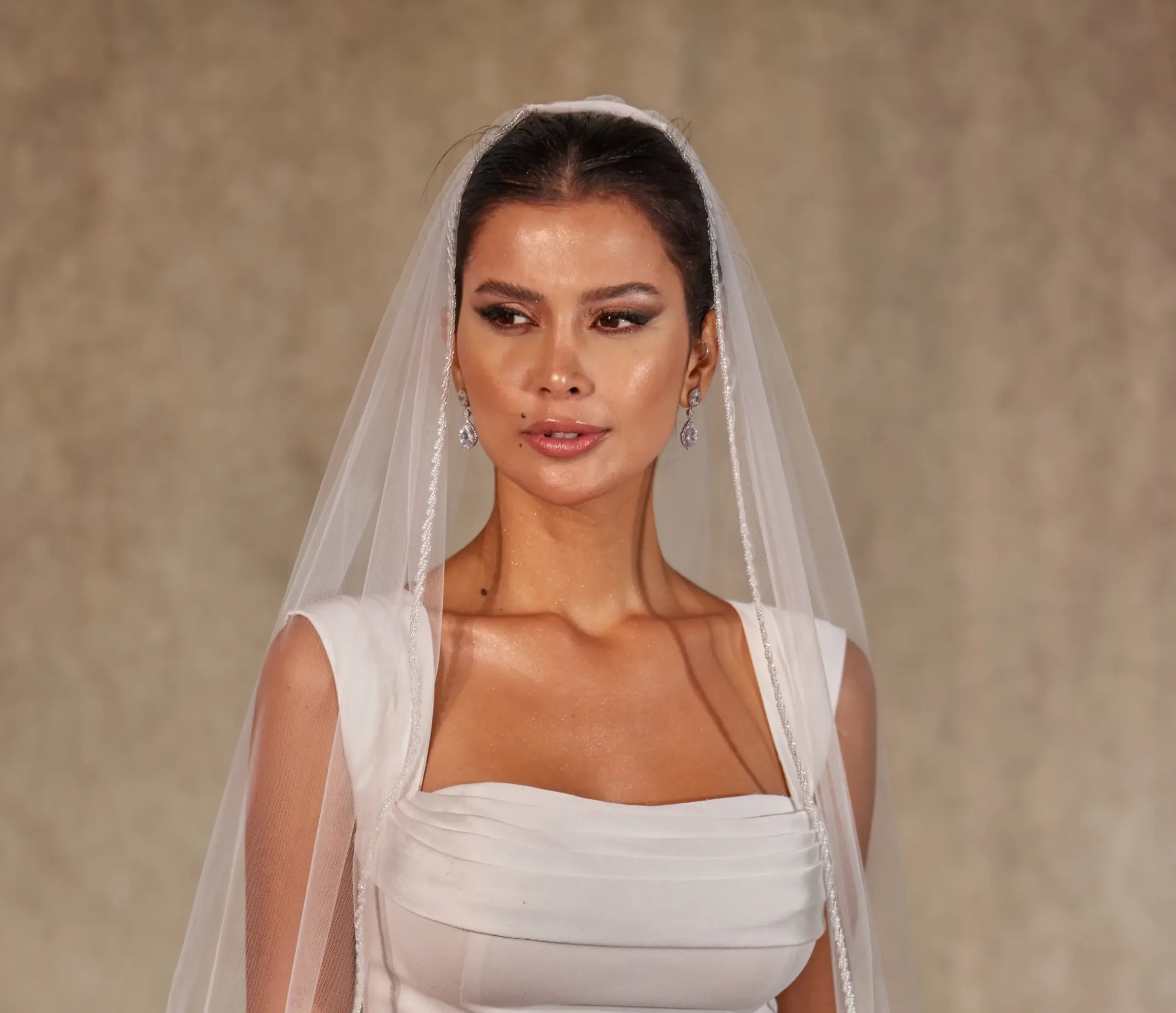 Crystal Knot Beaded Edge Wedding Veil - D250 - Bridal Port