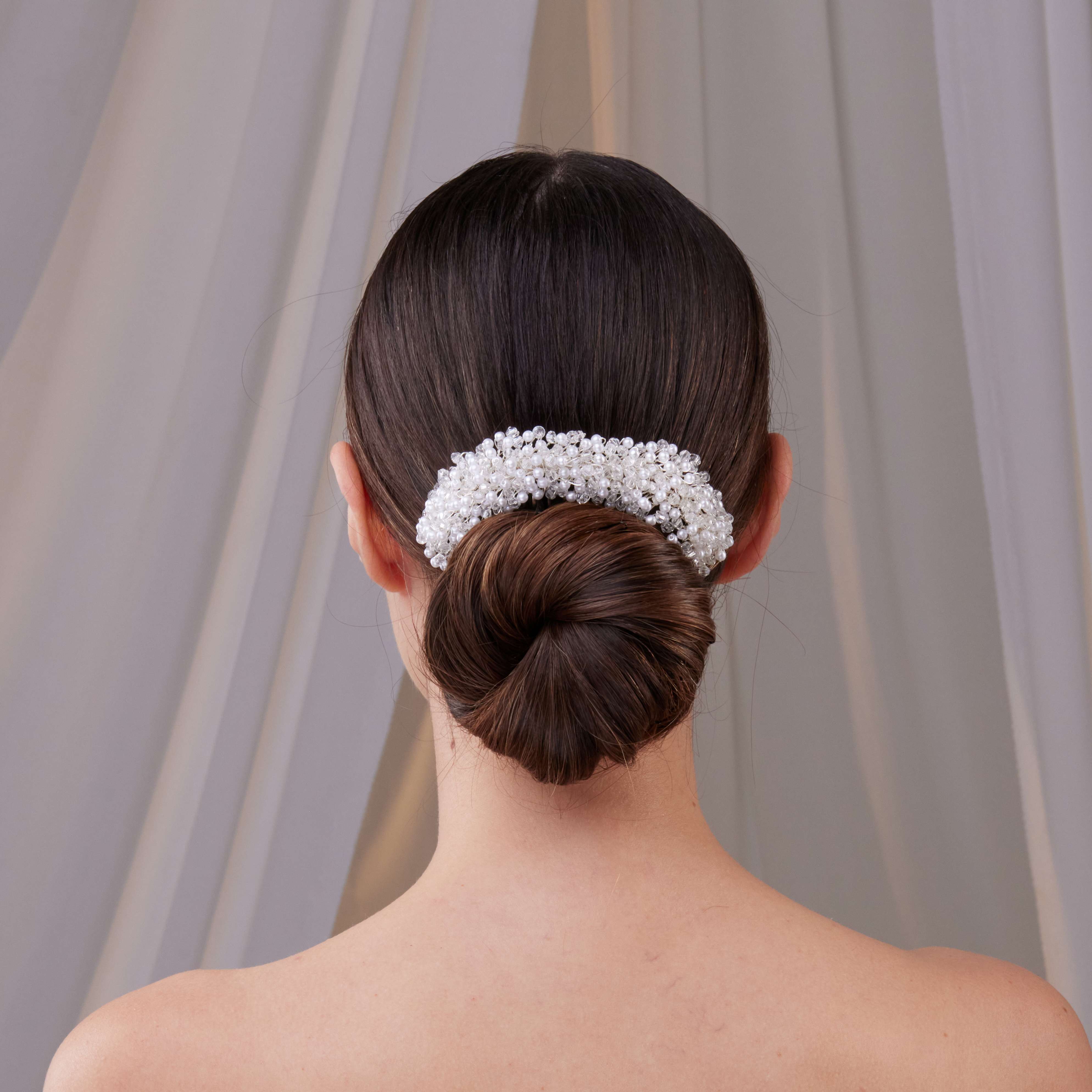 Elegant Pearl and Crystal Bridal Hair Comb