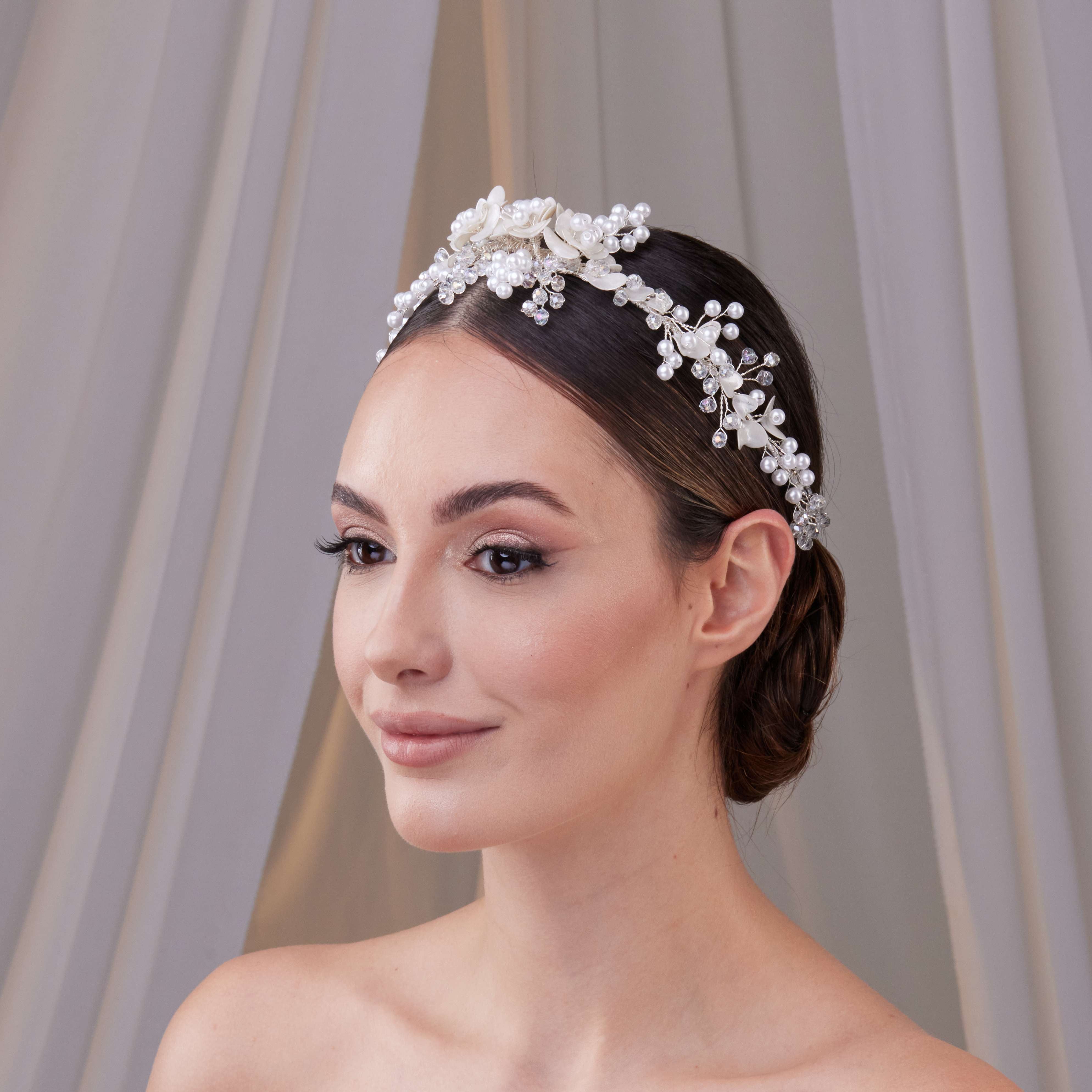 Elegant Resin and Pearl Bridal Hair Band