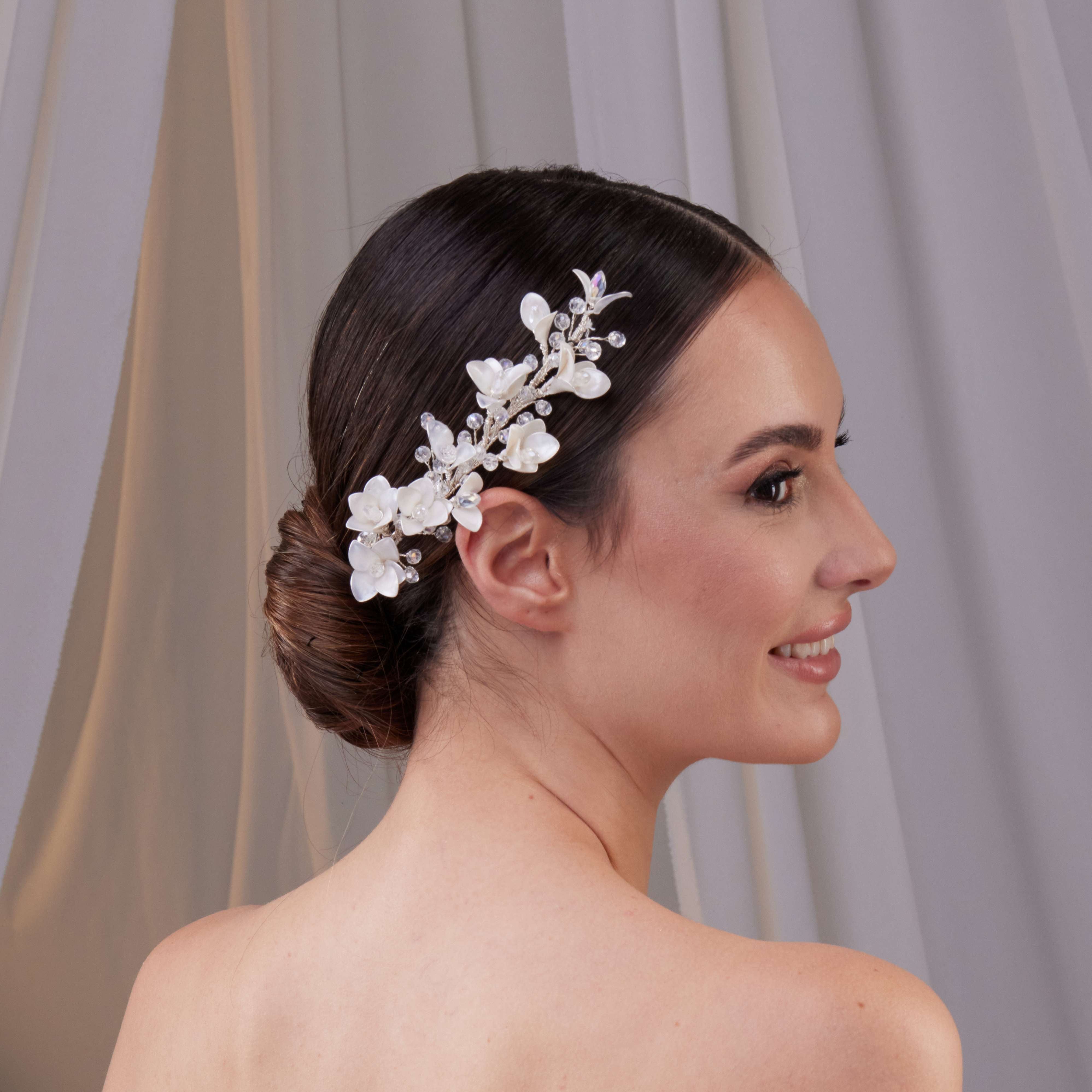 Elegant Resin Flower Bridal Hair Vine