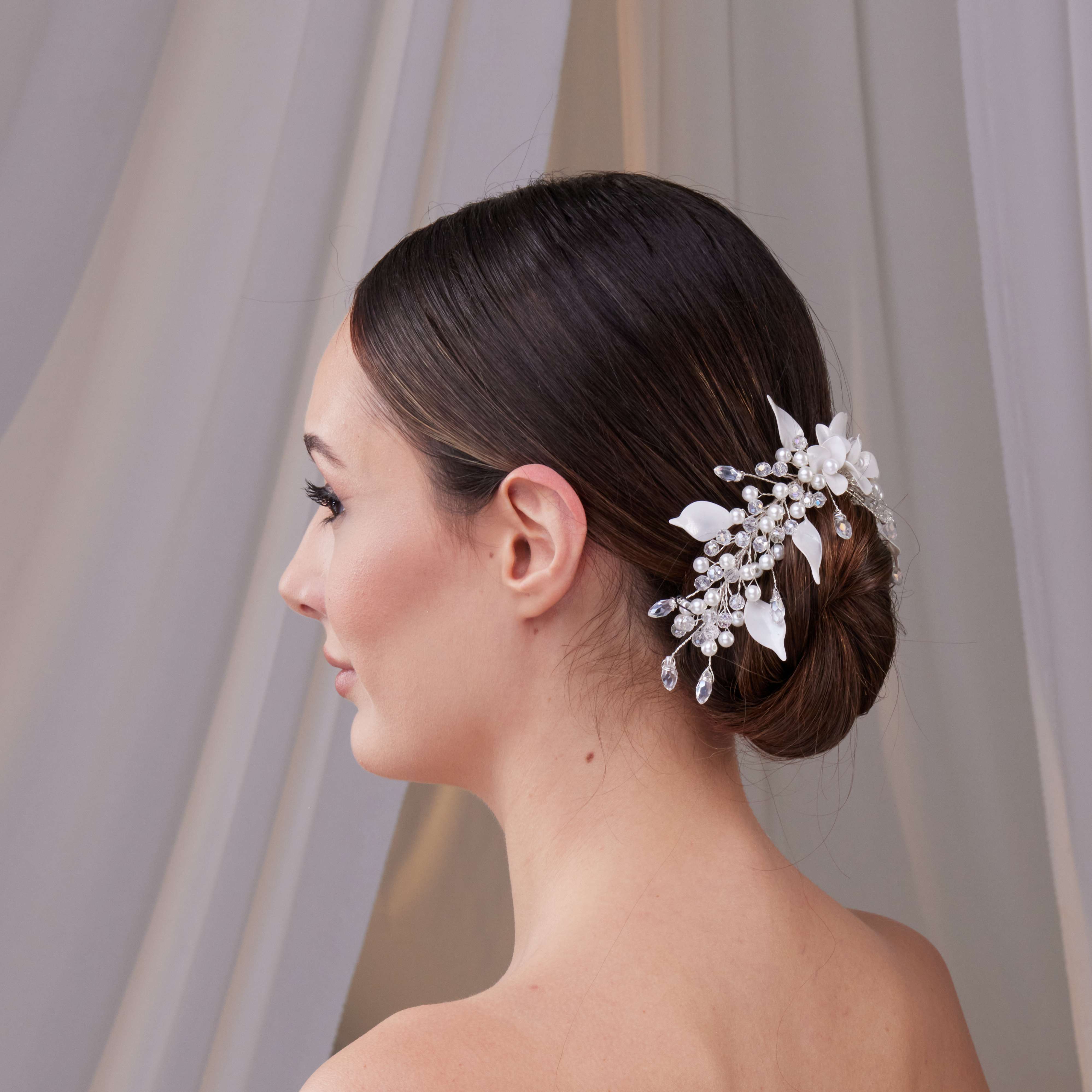 Elegant Resin Flower Hair Comb