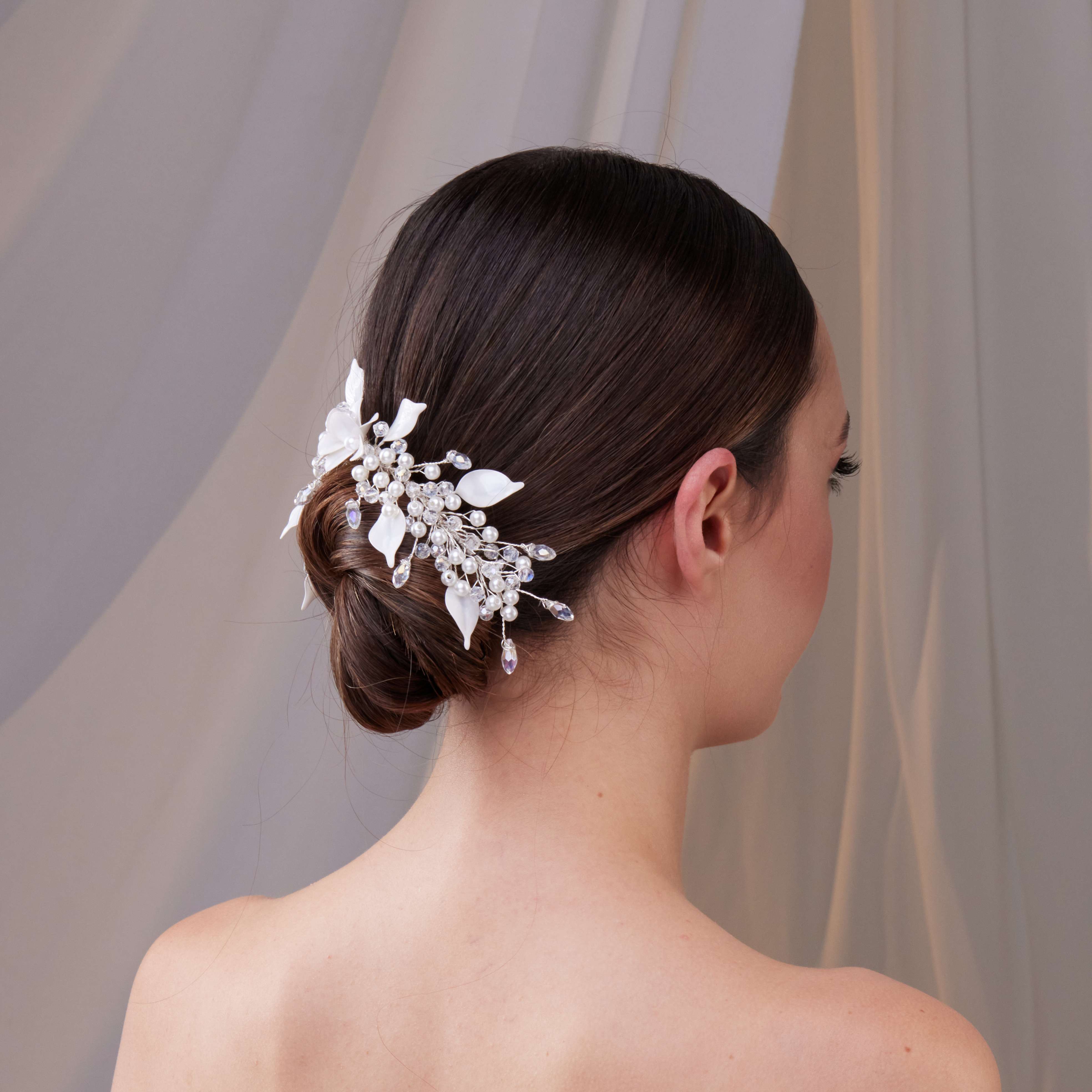 Elegant Resin Flower Hair Comb