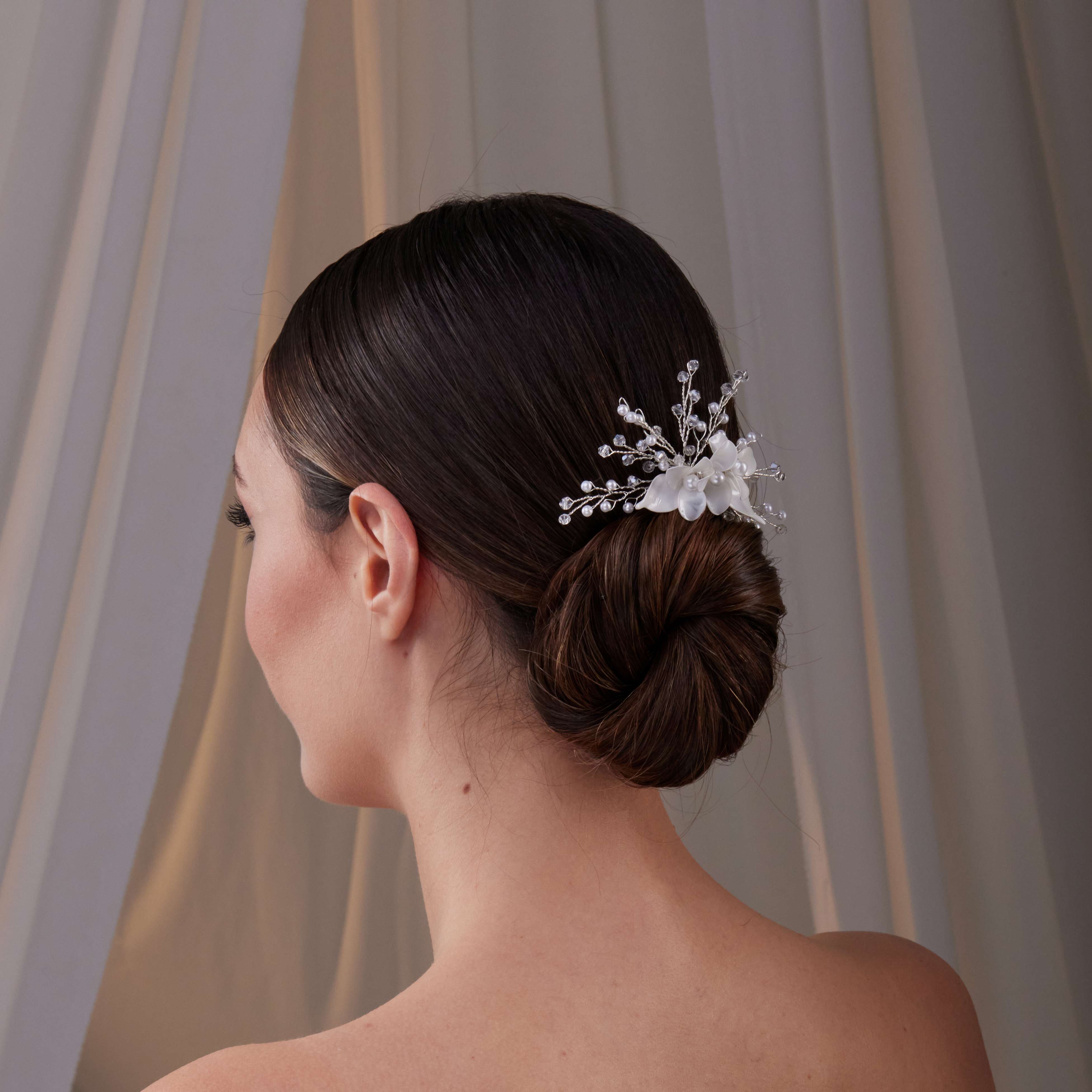 Elegant Resin Flower Wedding Hair Comb