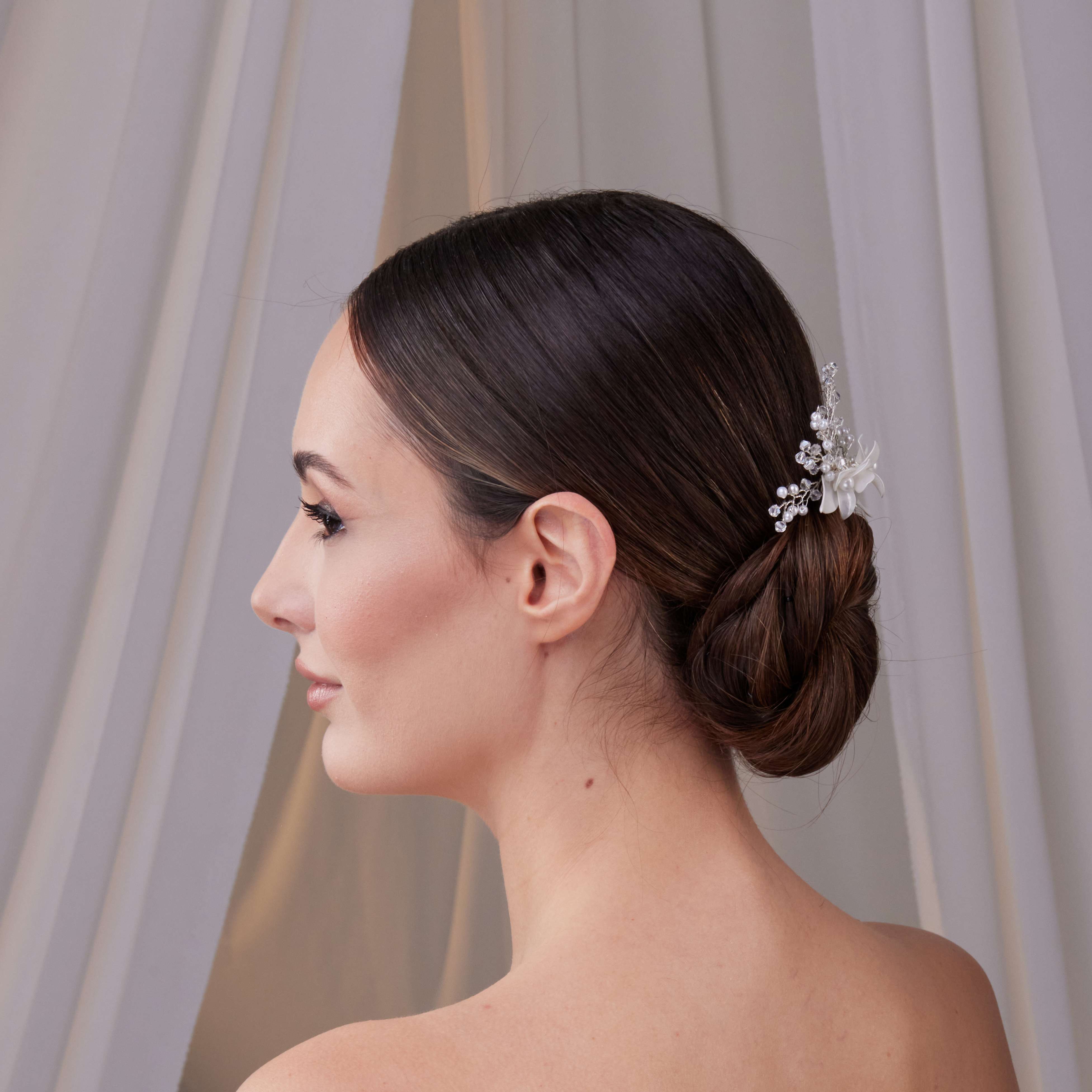 Elegant Resin Flower Wedding Hair Comb