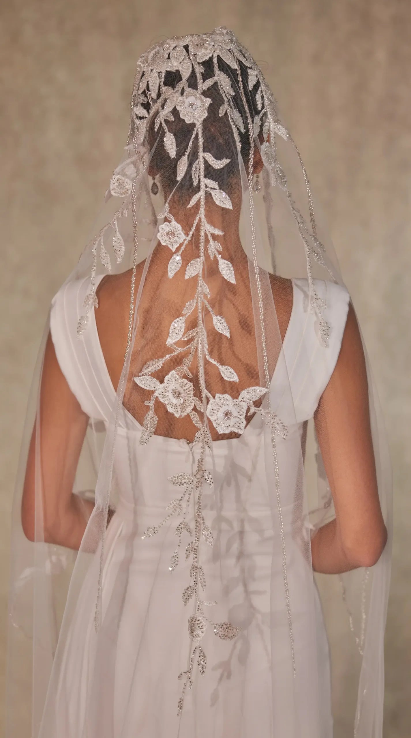 Flower Embroideried Wedding Veil- D230 - Bridal Port