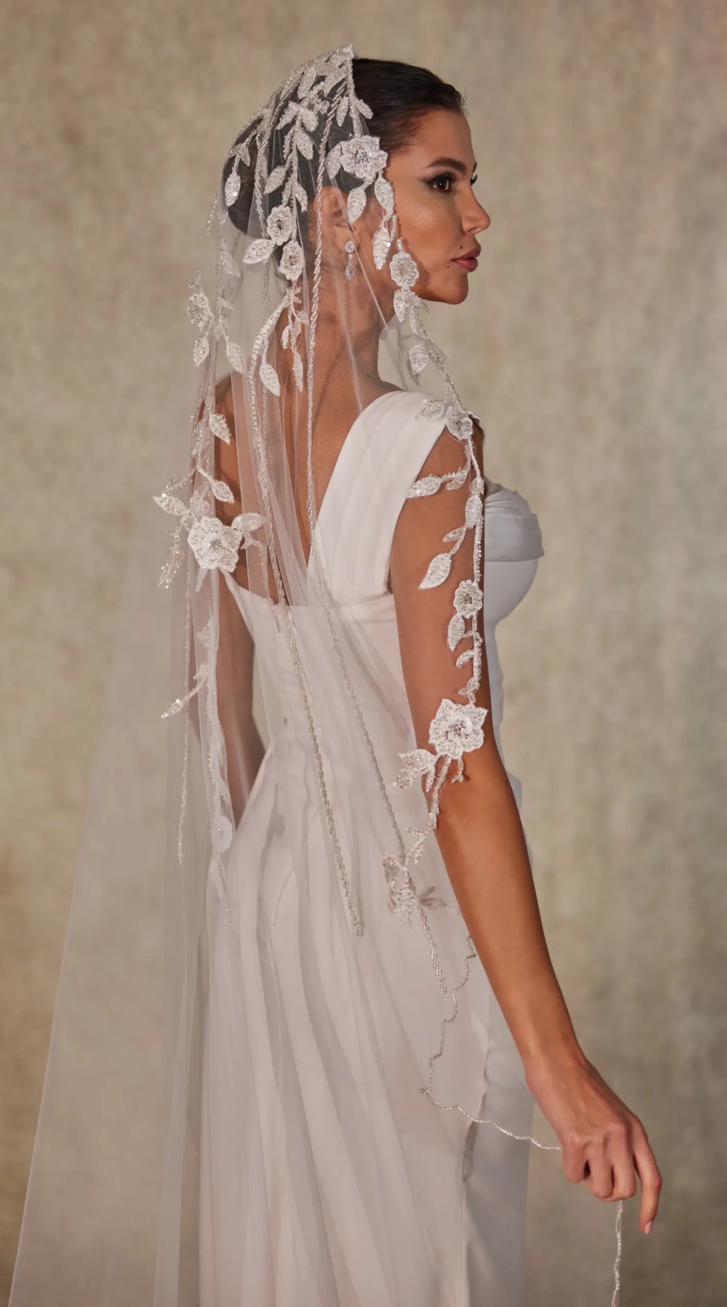 Flower Embroideried Wedding Veil- D230 - Bridal Port