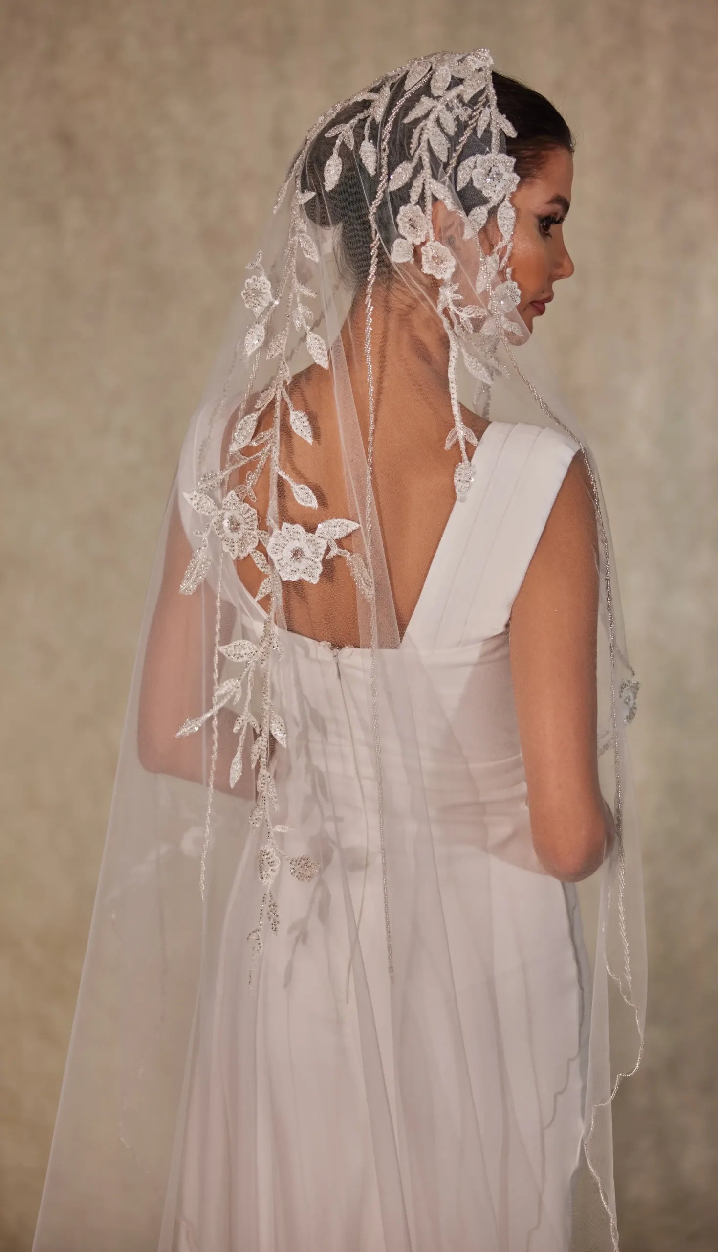 Flower Embroideried Wedding Veil- D230 - Bridal Port