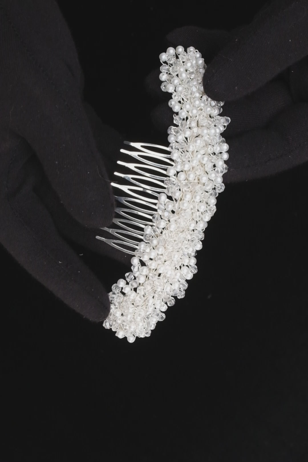 Elegant Pearl and Crystal Bridal Hair Comb