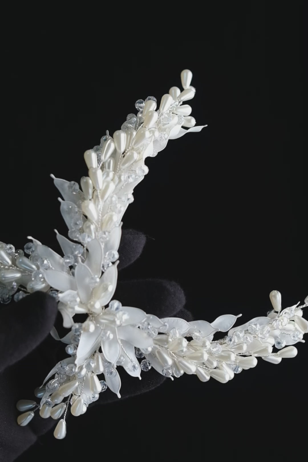 Bridal Hair Vine with Crystal Beads, Pearls, and Leaves